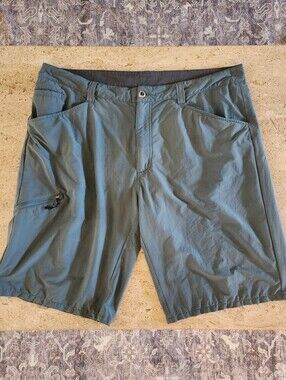 Patagonia Men's Shorts Size 40